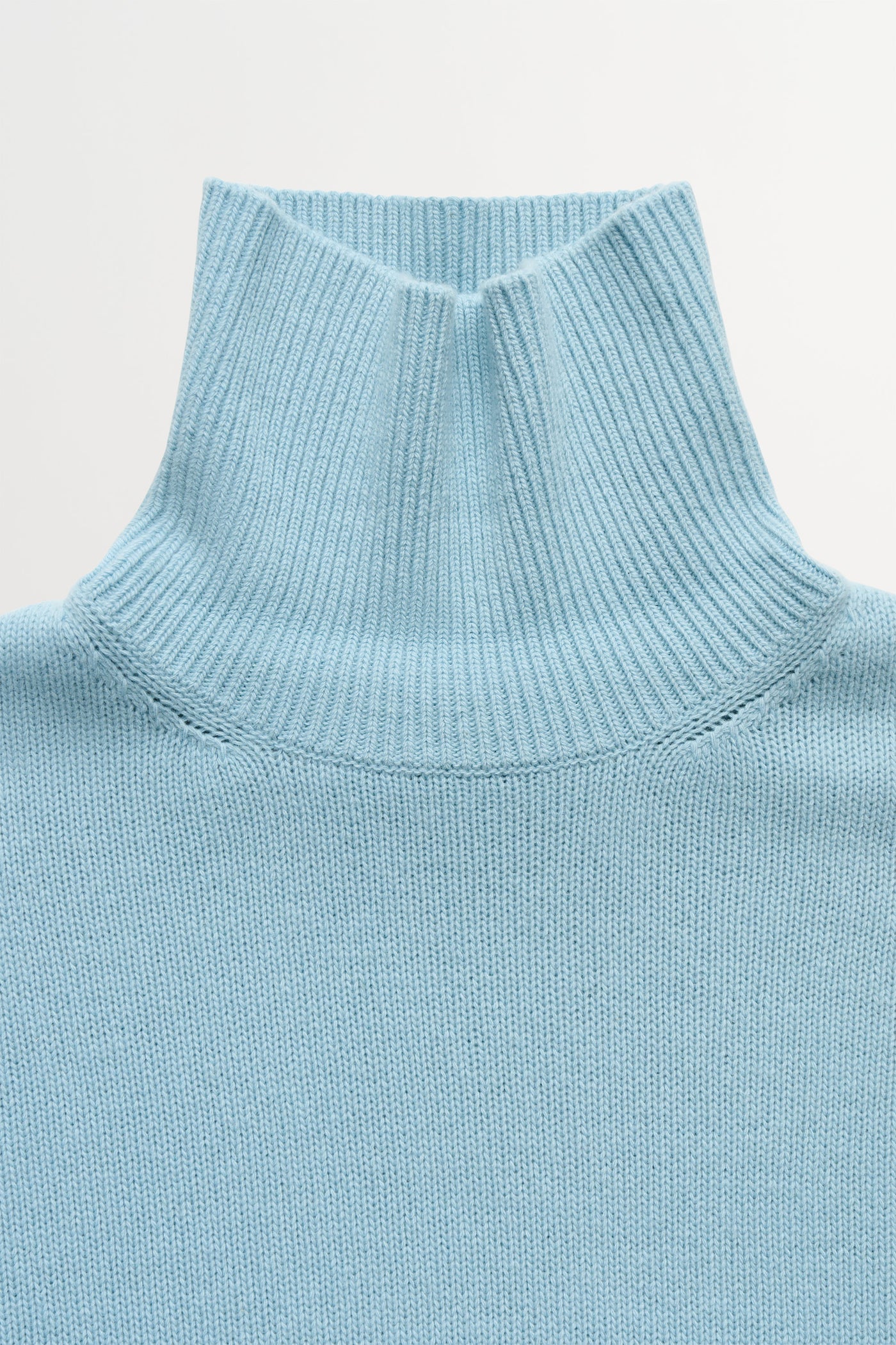 Skall Studio Silene t-neck Turtleneck Aqua