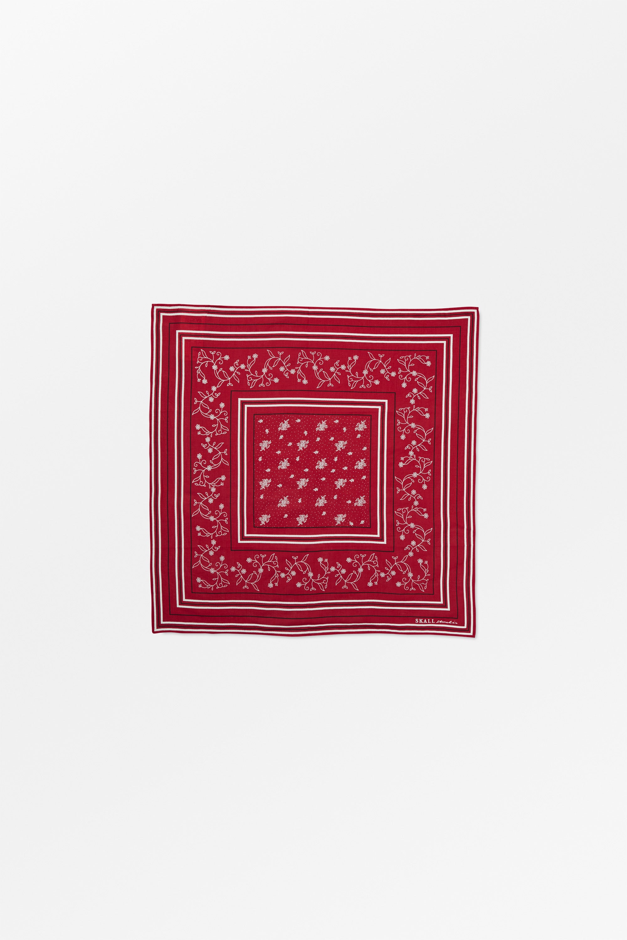 Skall Studio Skall classic scarf 55x55 Scarf Aurora red
