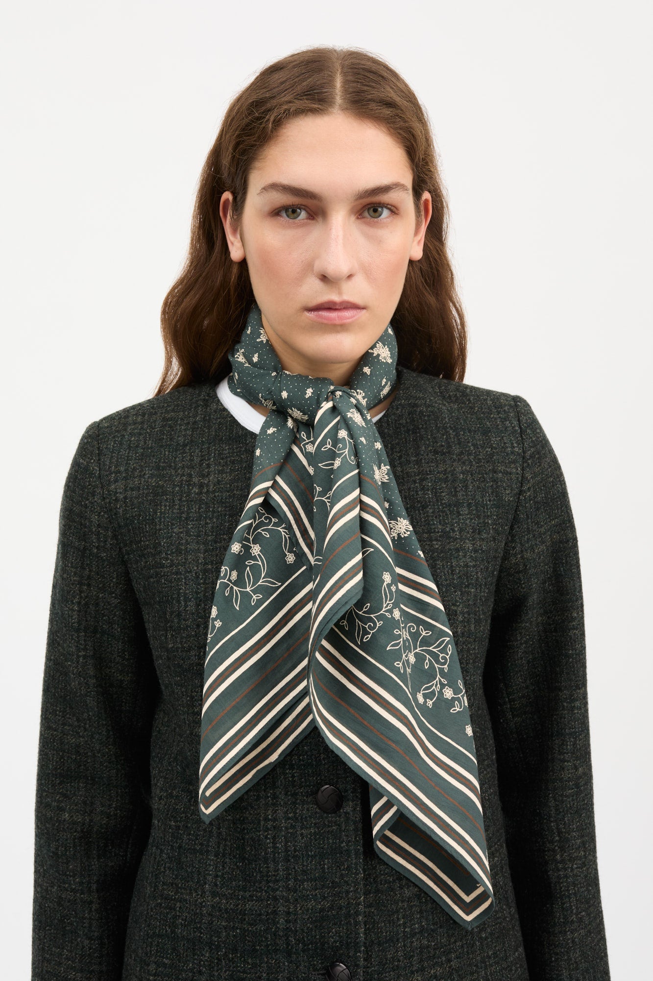 Skall Studio Skall classic scarf 90x90 Scarf Dark green/brown