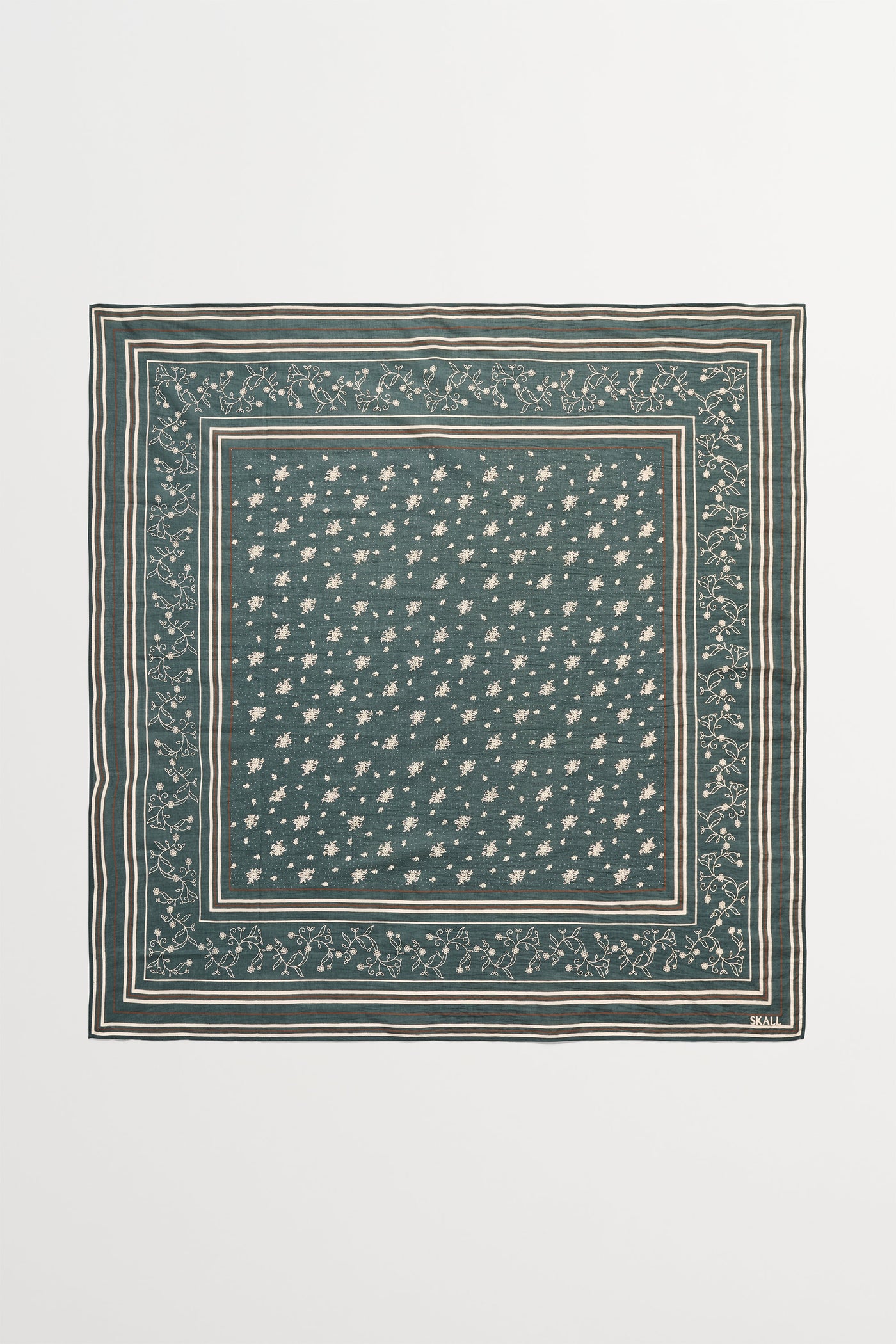 Skall Studio Skall classic scarf 90x90 Scarf Dark green/brown
